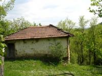 Къща в плаянината на 18 км от Правец