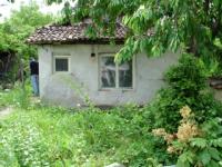 Къща в с.Хотница на 14 км от Велико Търново