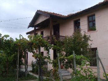 Two storey renovated house CLOSE TO HARMANLI