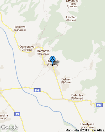 продава къща