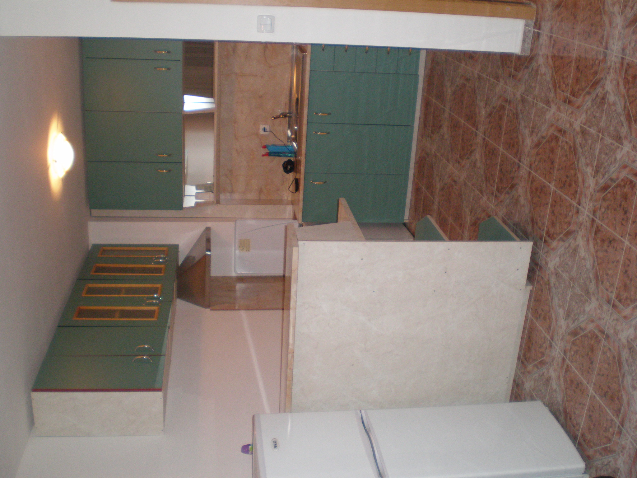 ДАВАМ ПОД НАЕМ

Двустаен нов в Кършияка,лукс,климатик,бяла техника нова,барплот,кабелна,интернетиново кухненско.Намира се срещу хотел Санкт Петербг.