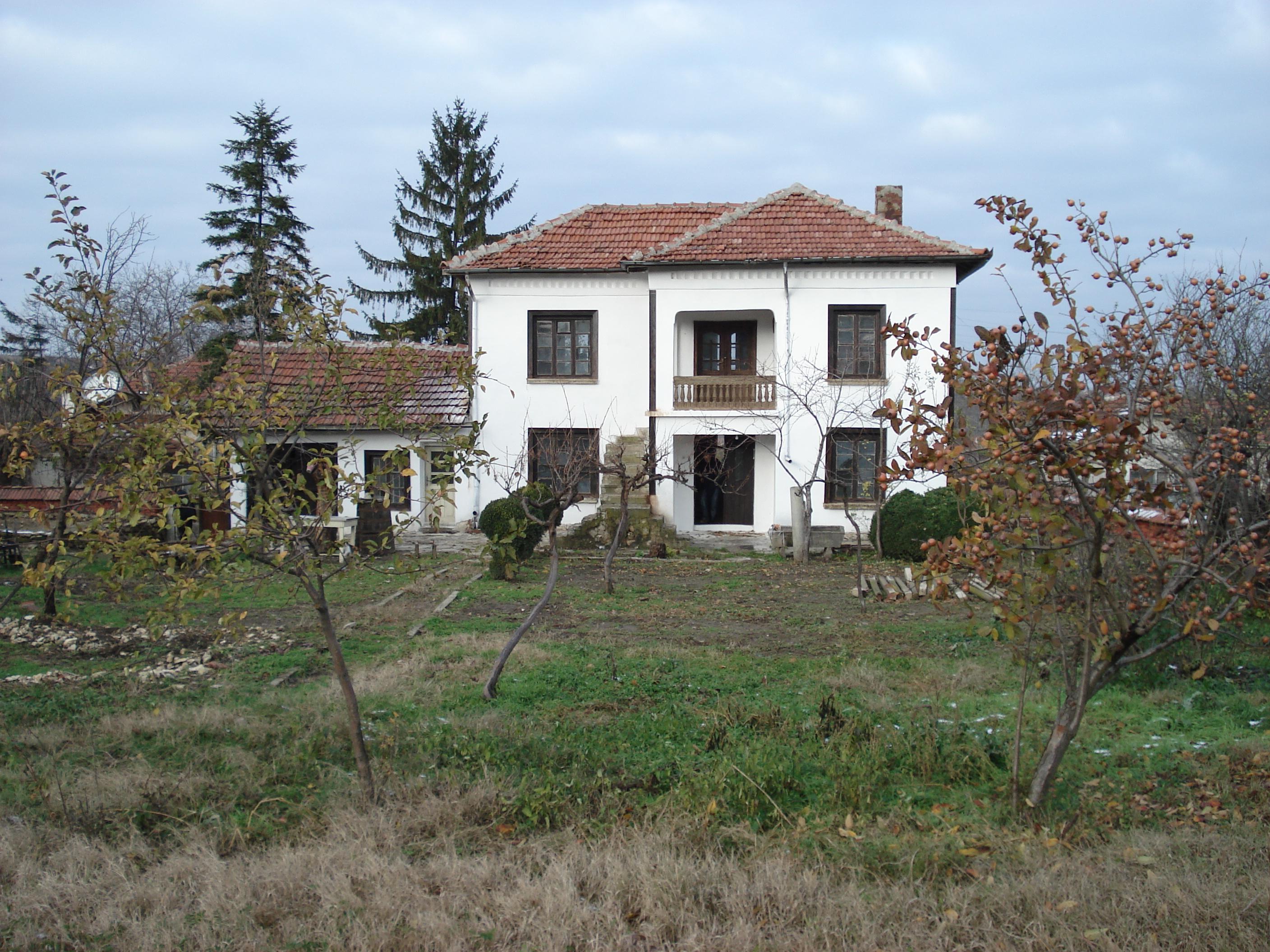 Къща в с. Владиня, област Ловеч