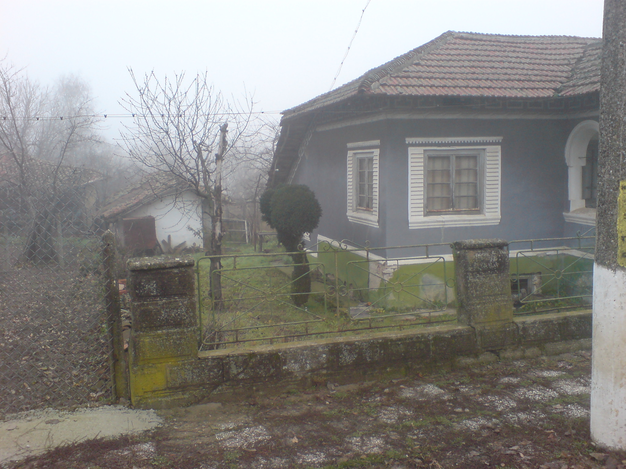 Продава се масивна къща в село Гарван Силистренско