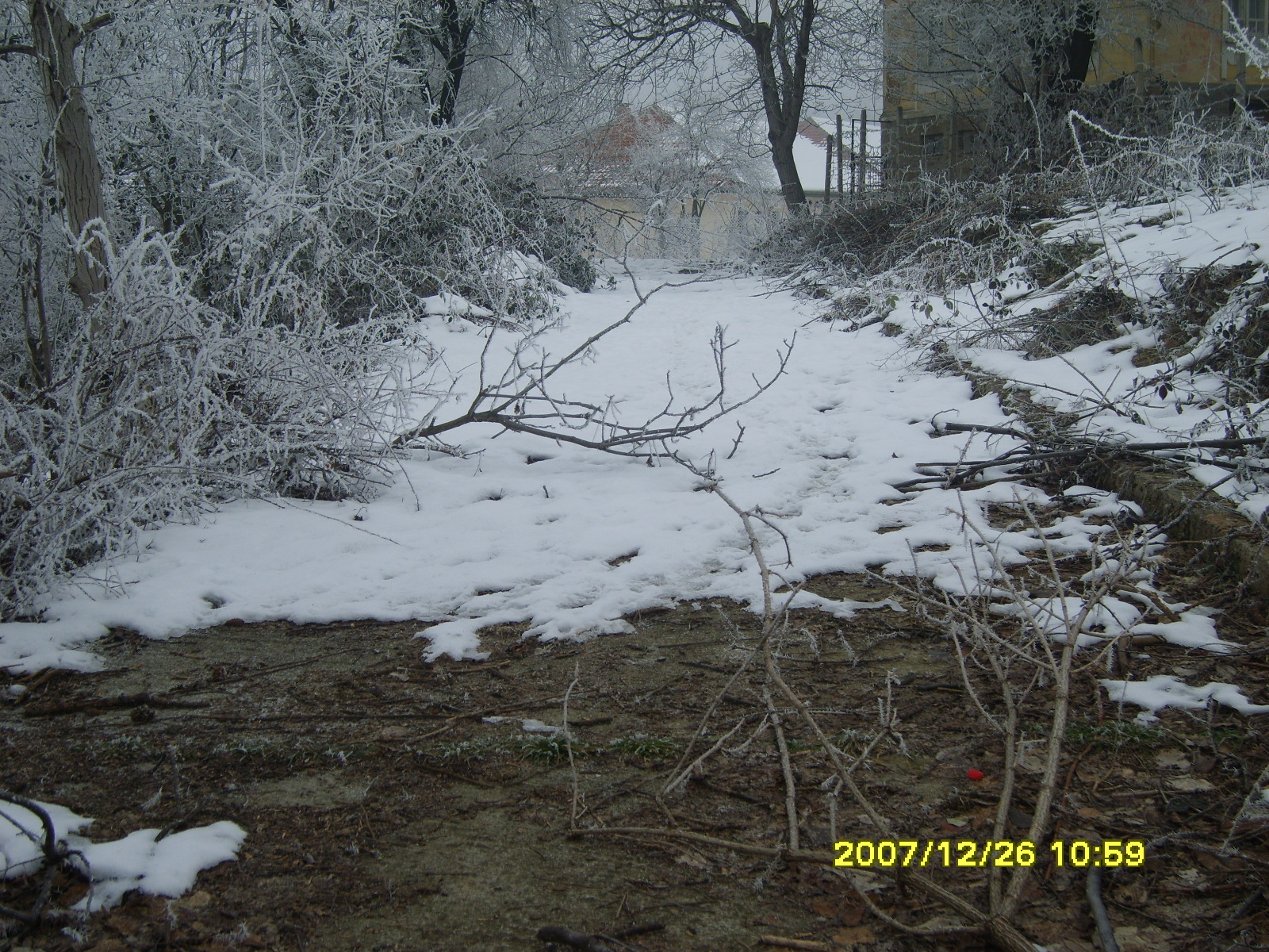 продава парцел