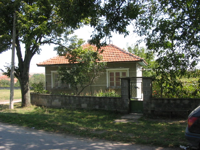 UNBELIEVABLE HOUSE NEARN THE BLACK SEA SHORE (HOT OFFER)