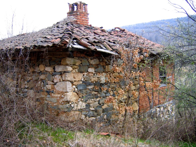 House in Muhovo, in the mountain, Rural