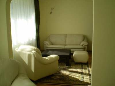 къща  в  София