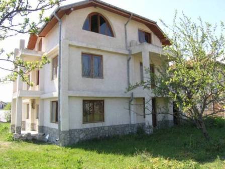 Large house suitable for a family hotel near Albena resort