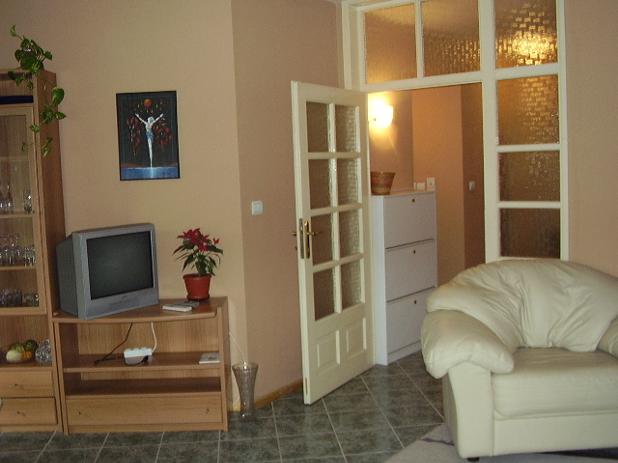 Давам под наем апартамент