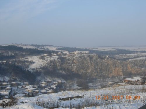 Продавам парцел в с.Червен