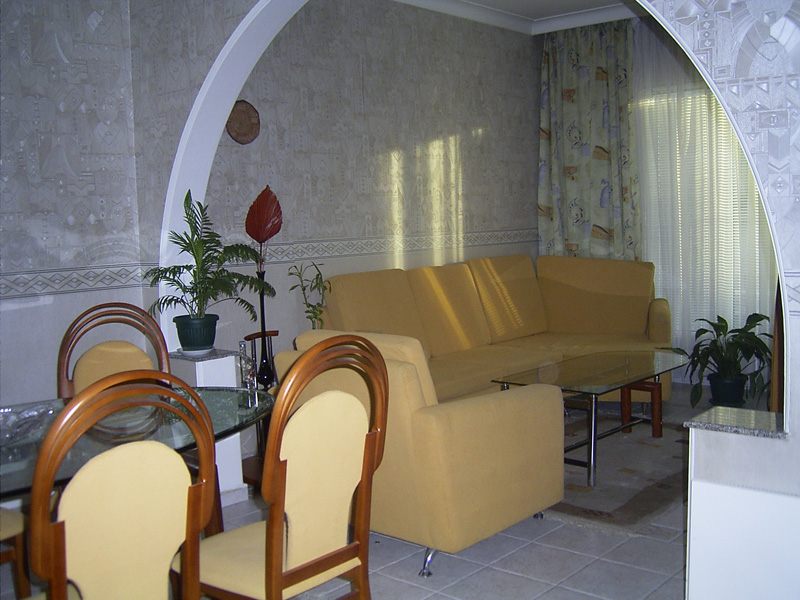 ЛУКСОЗЕН ТРИ СТАЕН СОФИЯ ЦЕНТЪР