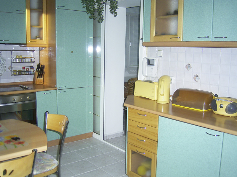 ЛУКСОЗЕН ТРИ СТАЕН СОФИЯ ЦЕНТЪР