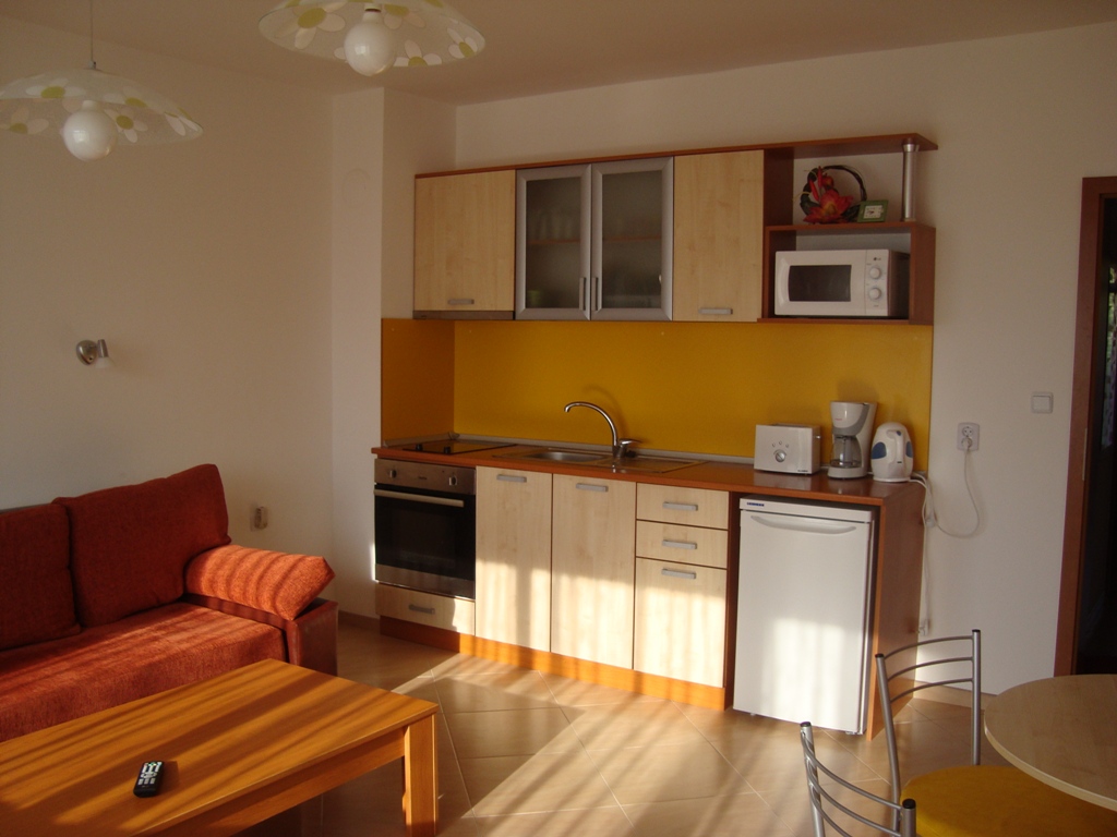 Двустаен апартамент под наем в Слънчев бряг