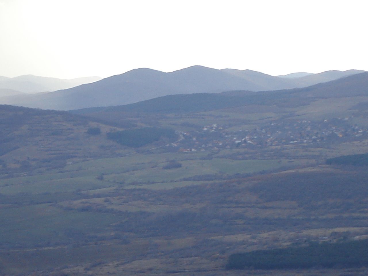 Продовам имот ,земеделска земя, терен за строителство,