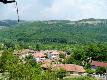 отлично жилище срещу Ректората във В.търново