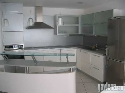 тристаен  в  София