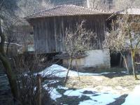 - story house in С. Лопян, on nearly 80 kilometers from Sofia. 
area 
- 64 sq.m.