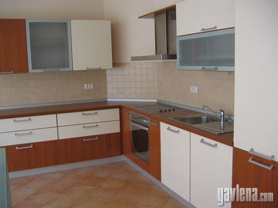 тристаен  в  София