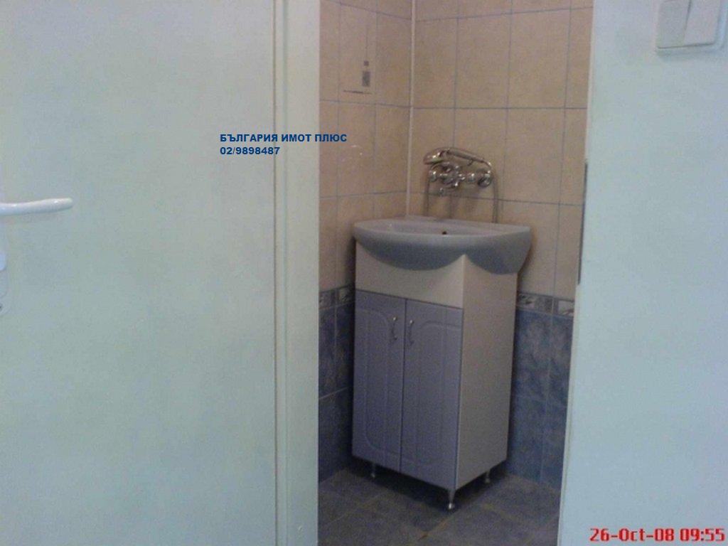 ДАВА ПОД НАЕМ ОФИС ЦЕНТЪР УЛ.САН СТЕФАНО ОТЛИЧЕН 400Е
