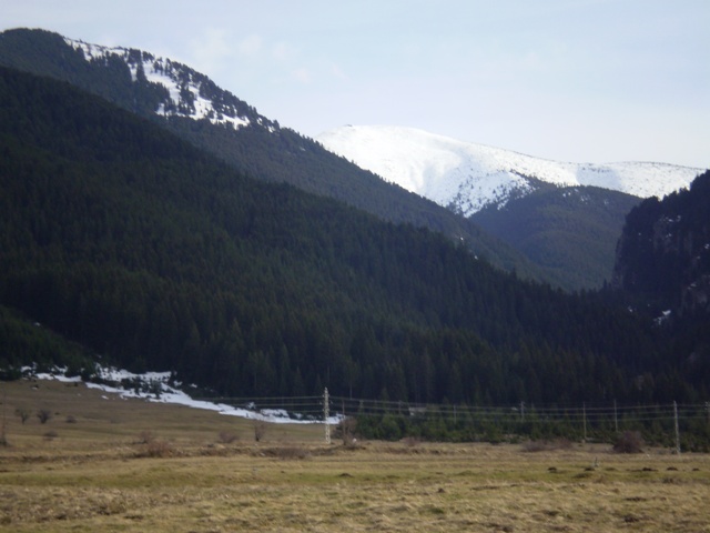 Продавам парцел за жилищно застрояване