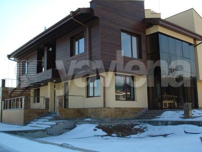 къща  в  София