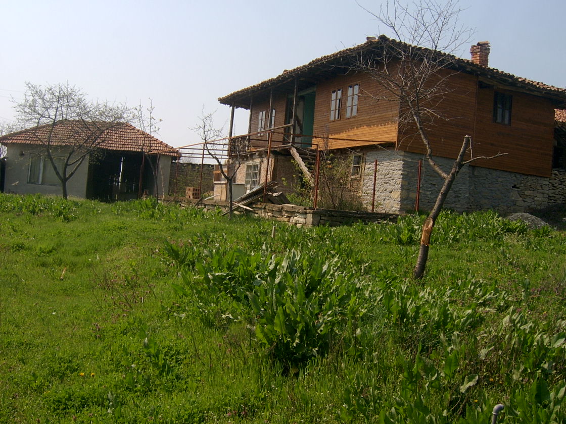 с. Леденик, общ . В. Търново
