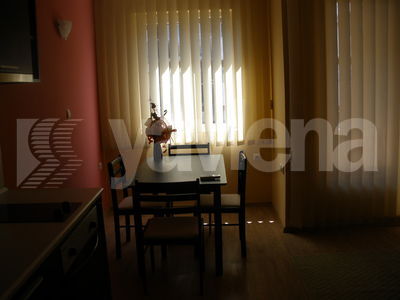 едностаен  в  Бургас