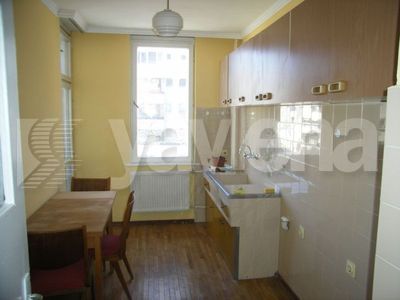 тристаен  в  Шумен