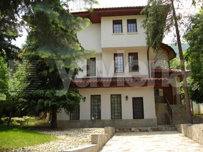 къща  в  София