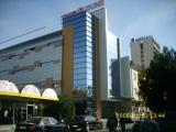 Продавам магазин 110кв.м в търговски комплекс МАКСИ в град Плевен
Намиращ се в центъра на града ескалатори панорамни асансьори с красив изглед към центъра на града става за заведение