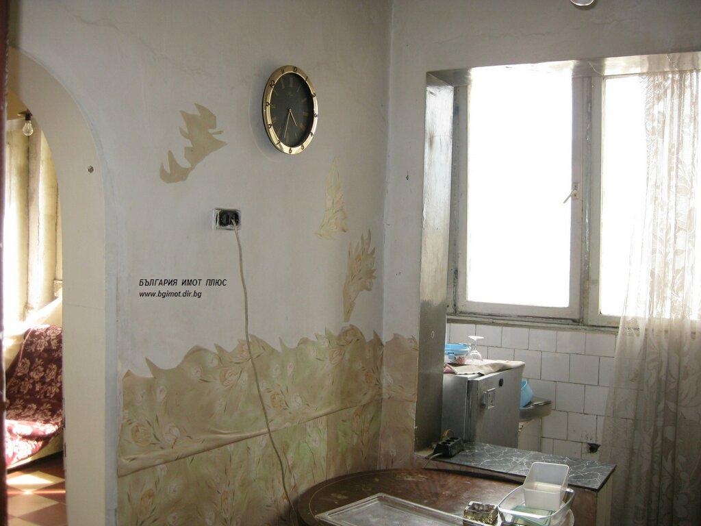ПОД НАЕМ 3-СТАЕН ДРУЖБА 1 ПОЛУОБЗАВЕДЕН НЕПРЕХОДЕН 360ЛВ.