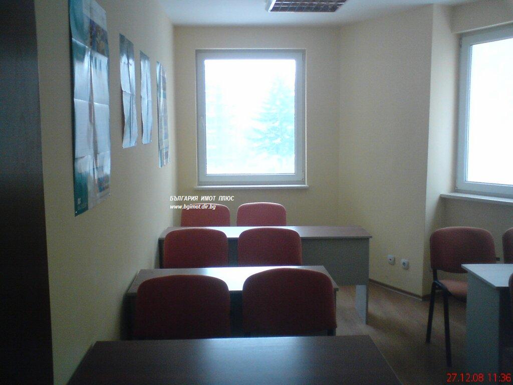 ПОД НАЕМ 4-СТАЕН КРАСНО СЕЛО НЕОБЗАВЕДЕН 420Е