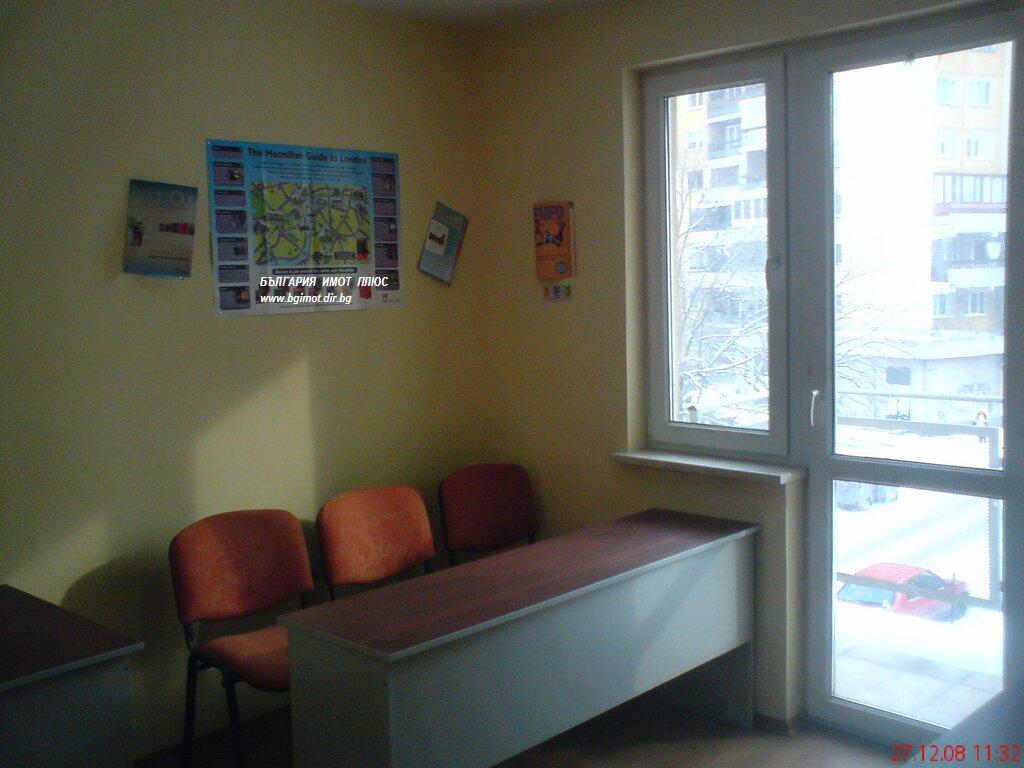 ПОД НАЕМ 4-СТАЕН КРАСНО СЕЛО НЕОБЗАВЕДЕН 420Е