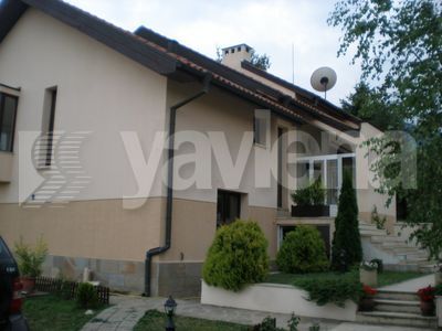 къща  в  София