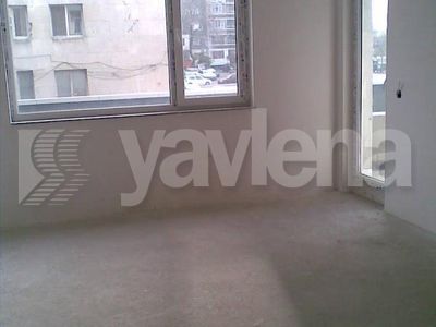 тристаен  в  Бургас