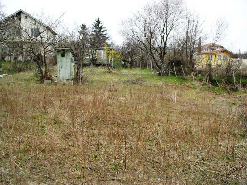 Продавам УПИ в гр. Варна, мест. Траката