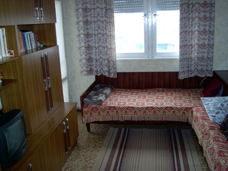 Продавам голям тристаен апартамент, ШЦ-Асеновград