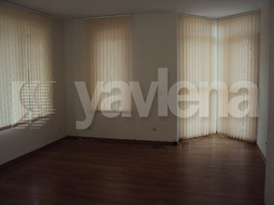 офис  във  Варна