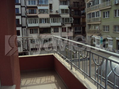 офис  във  Варна