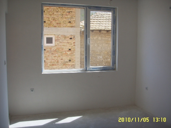 Продава евтин двустаен апартамент в нова сграда,гр.Варна,кв.Виница