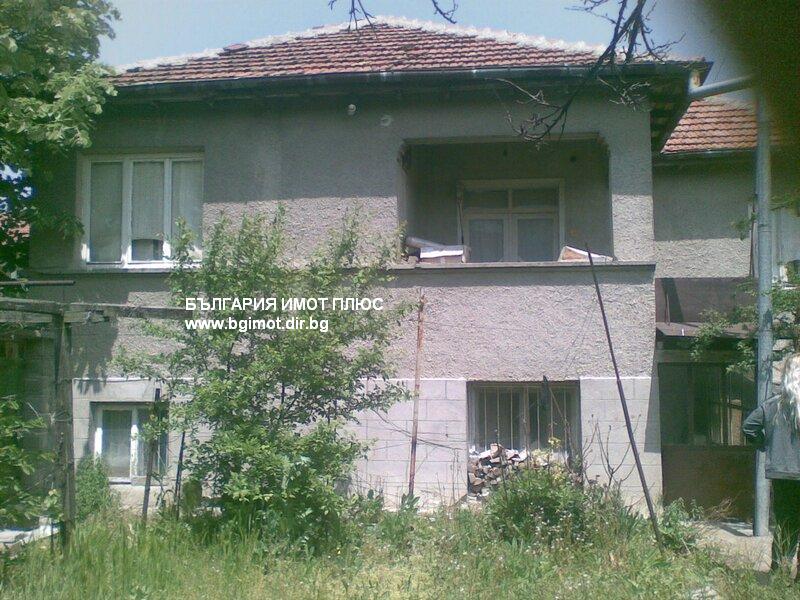 ПРОДАВА КЪЩА ГР.ДЪЛГОПОЛ НА 60КМ. ОТ ГР. ВАРНА 500КВ.М. ДВОР 30000Е