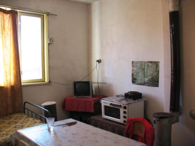 селска къща с двор в района на Сандански