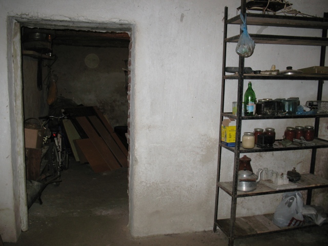 селска къща с двор в района на Сандански