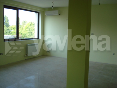 тристаен, София