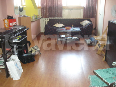 двустаен, София