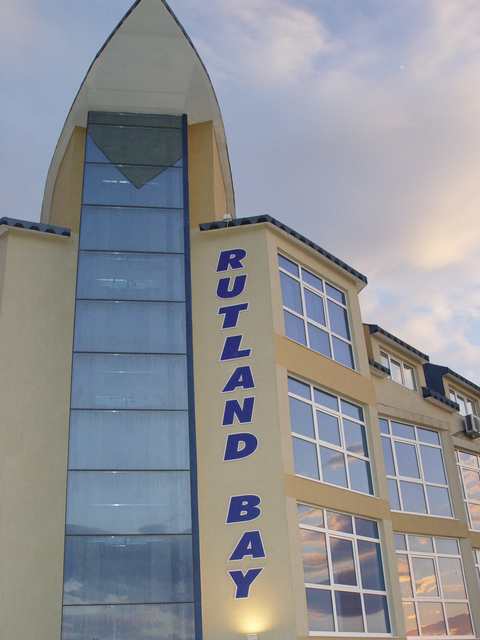 Bulgaria, Ravda, Aparthotel Rutland Bay. For rent Apartment. Price 500 Euro for two weeks. For the full year 2500 Euro.