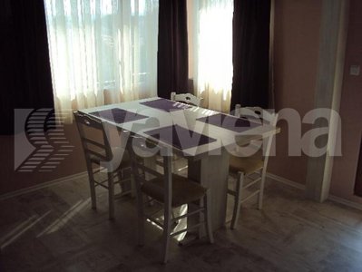 тристаен, Варна