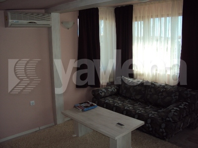 тристаен, Варна