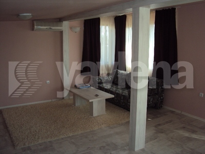 тристаен, Варна