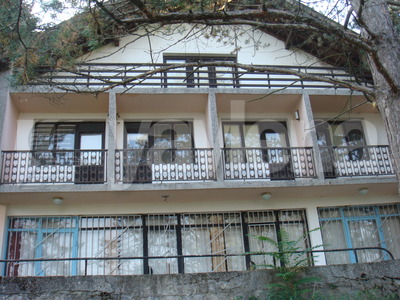 къща, Луковит